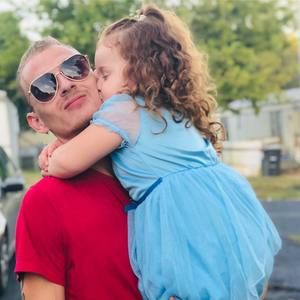 Meet your Posher, Daniel